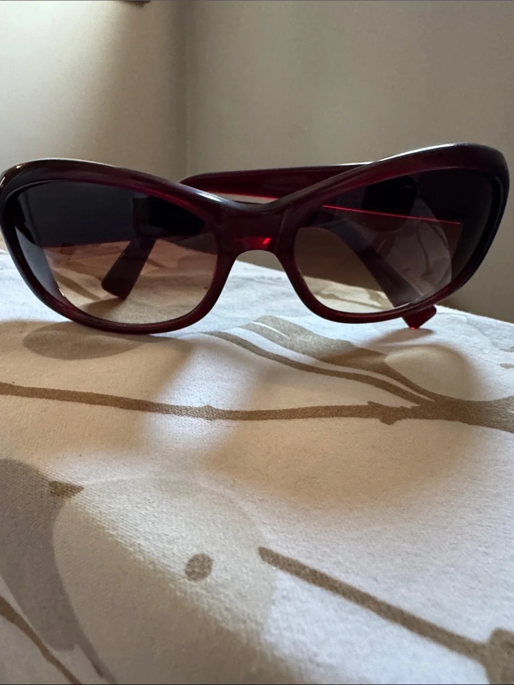 Oliver Peoples Red/Burgundy Gradient Lens Sunglasses with Case